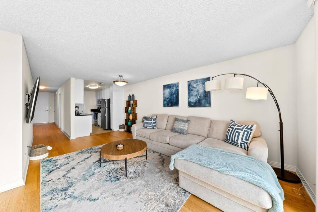 Smoky Quartz -marina View Spacious 3br Near Yacht Club Apartamento Los Angeles